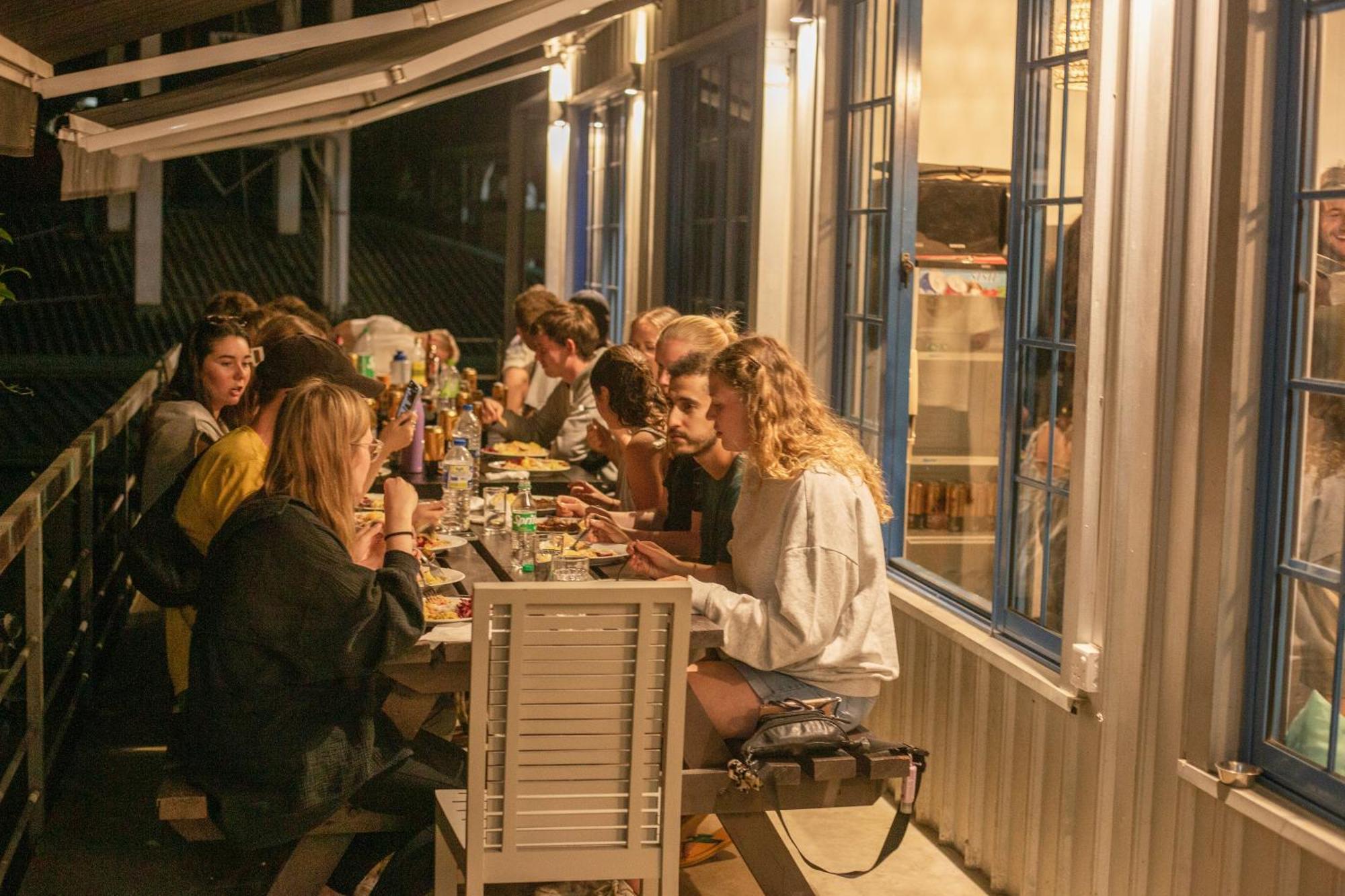 Hangover Hostels Ella Exterior photo